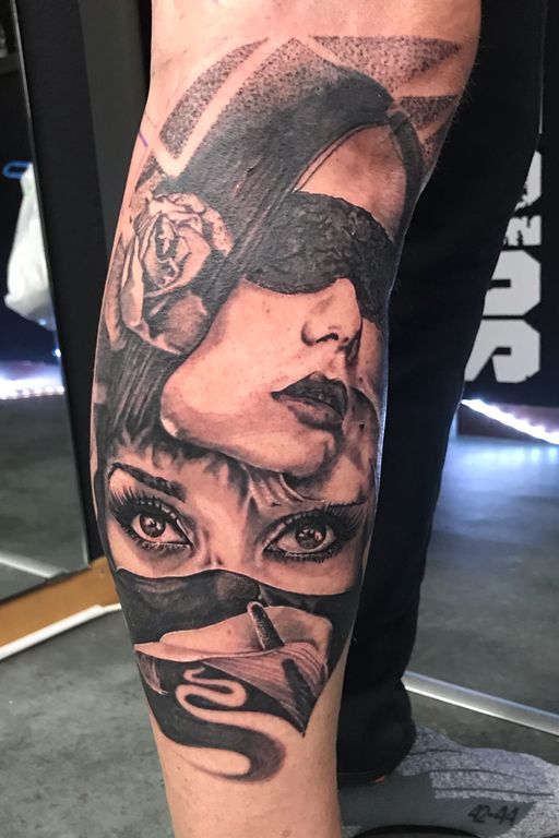 Flash tattoo