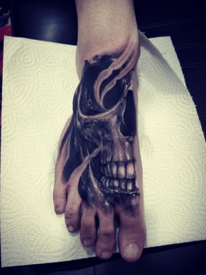 #skull #skulltattoo  #tattoo #legtattoo #germanytattoo #Tattoodo 