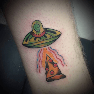 Even Aliens want Pizza