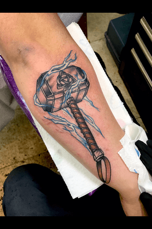 Thors hammer filling a forearm 