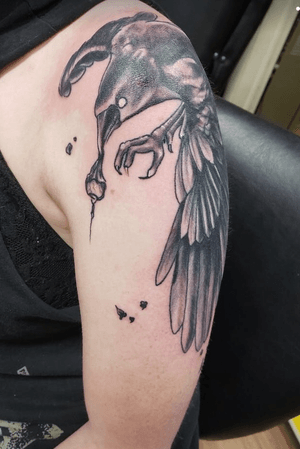 Raven completed by our resdident artist cortnee #tattoo #tattoos #raven #blackandgrey 
