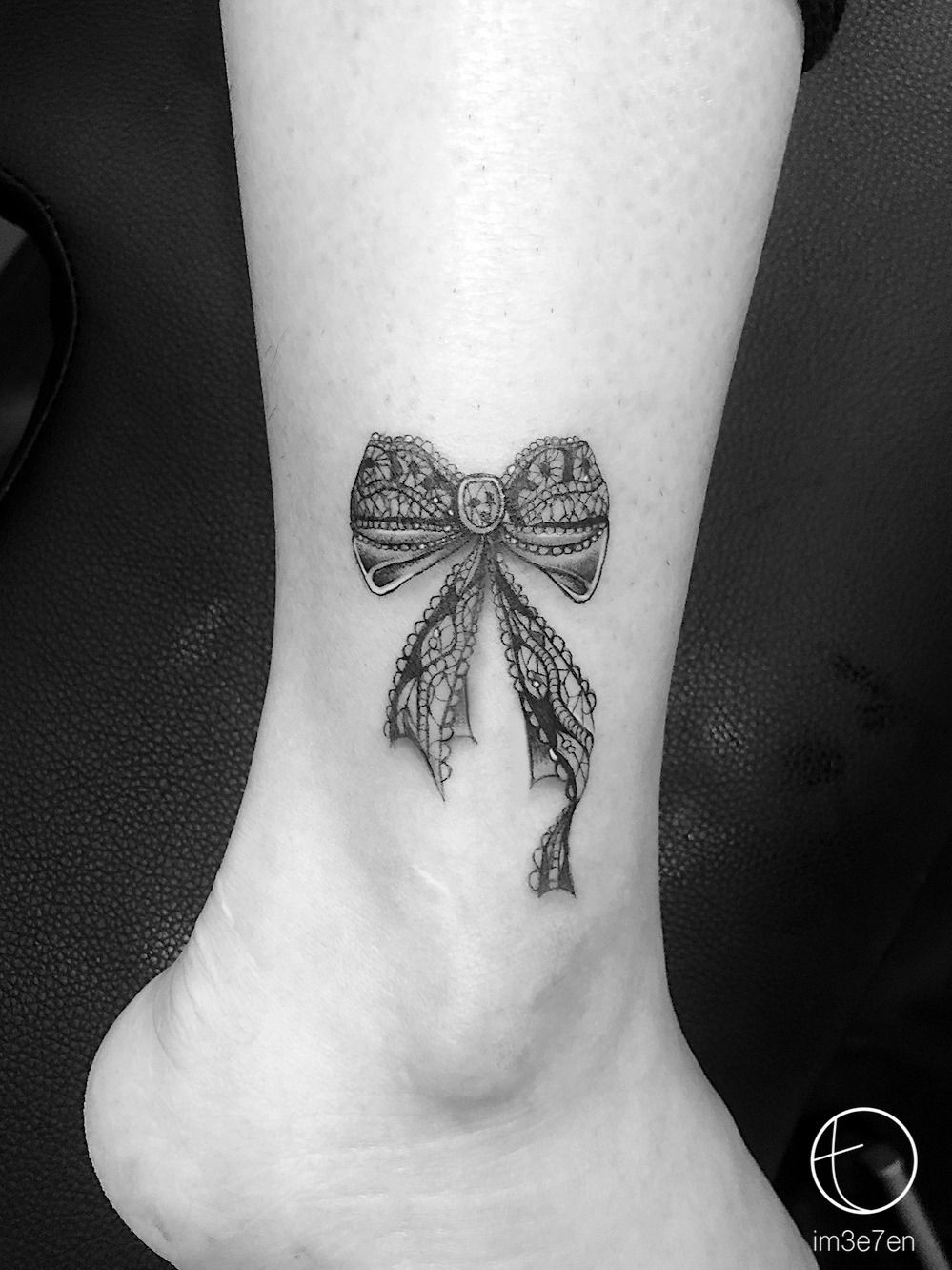 Lace Bow Tie Temporary Tattoo Set 2 tattoos  TattooIcon