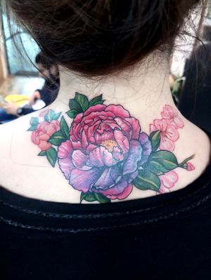 Cover up of her old tattoo with some flowers. #inkspacestudio #tattooindia #tattooartistnew delhi #tattooartistdelhi #tattooartisthkv #tattoostudionewdelhi #tattoostudioindia #guestspotindia #guestspotnewdelhi