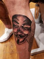 Grayscale (black and gray) Guy Fawks mask by @Veronicahahntattoo 
