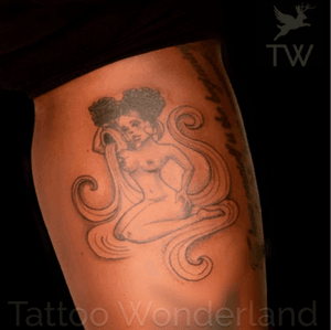 #aquariustattoo @sandydexterous @tattoowonderland #youbelongattattoowonderland #tattoowonderland #brooklyn #brooklyntattooshop #bensonhurst #midwood #gravesend #newyork #newyorkcity #nyc #tattooshop #tattoostudio #tattooparlor #tattooparlour #customtattoo #brooklyntattooartist #tattoo #tattoos #aquarius #aquariusseason #blackgirlmagic #afropuff #zodiactattoo 