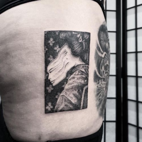 Tattoo by Le Lu aka 54.43_20.30 #LeLu #54.43_20.30 #squaretattoos #square #shape #framed #frame #warped #melting #geisha #lady #portrait #blackandgrey
