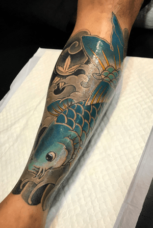 Japanese koifish tattoo #bluekoi #worldfamousink #rotarytattoomachine #cartridgeneedle #koreatattoo #seoultattoo #bluecolor