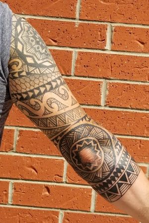 Maori inspired sleeve. 