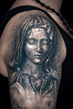 Tattoo by Pavel Angel. #3Dtattoos #3D #blackandgrey #stone #stonetattoo 