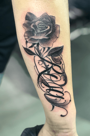 #rosetattoo #script #tattoo 
