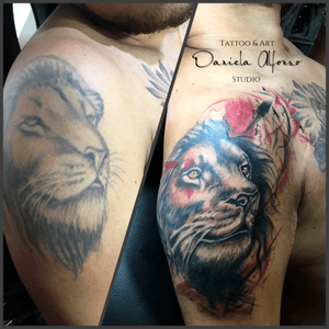 I usually do not make cover up, but this is one of the the few I have done so far!  #lion #liontattoo #coverup #coveruptattoo #trashpolka 