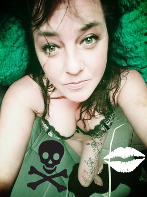 #green #greeneyes #inked #artoftatoo #inkedgirl 