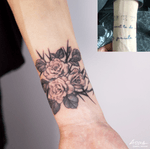 Cover up. All my floral works are Freehand work. Please check my IG @adela_tattooer for see how it was going on. #flower #freehand #blackwork #tattooist #flowertattoo #snaketattoo #tigertattoo #colortattoo #coverup #korean #tattoodo #inked #inkedup #blackandgrey #realistic #realism #adelatattoo