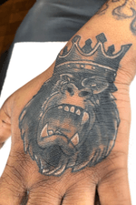 Gorilla king on hand 