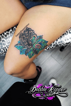 Soy Debbie Ripper Tatuadora mexicana mi estudio privado está en CDMX zona sur (tlalpan)*PARA COTIZACIONES POR FAVOR MANDA INBOX A MI PÁGINA DE FACEBOOK(Debbie Ripper Tattoo) ❤INSTAGRAM: DebbieRipper_tattoo #debbierippertatuajes #debbieripper #debbierippertattoo#debbierippertatuadora #debbieripper_tattoo #tattoo #tattooed #tatted #tatuaggio #watercolour #watercolortattoo #inkedmag #worldfamousink #tattoodo #watercolor #colortattoo #tatuajes #multicolortattoo #colorfulltattoo #tatuadorasdemexico #losmejorestatuadoresdemexico #lasmejorestatuadorasdemexico #tattooworld #mexicotattoo #debbieripperwatercolor #planettattoo