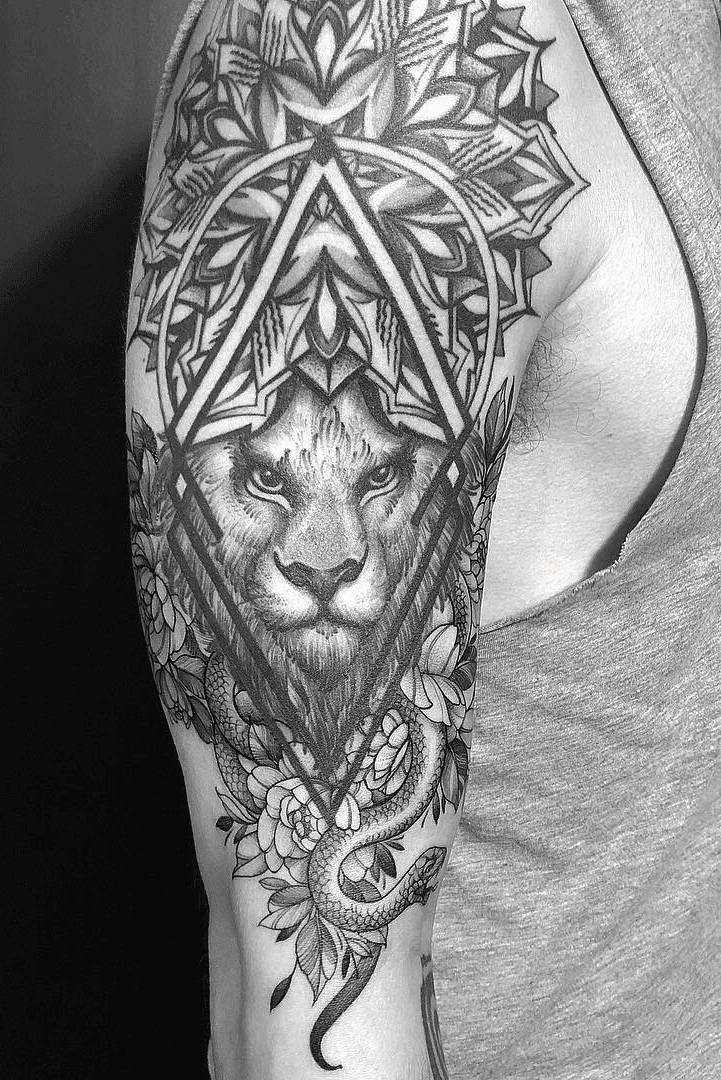 10 Lion and Snake Tattoo Designs  Lion tattoo design Geometric lion  tattoo Lion tattoo
