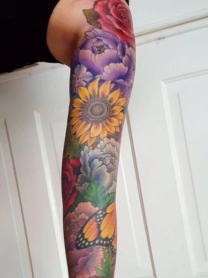 Part of a floral full sleeve (including multiple cover ups)#tattoo #tattoolife #tattooart #flowersleeve #envyneedles #rosewatertattoo #tattoos #tattooartist #art #ink #inked #lynntattoos #inkedmag #portland #portlandtattooers #portlandtattoo #pdx #pdxartists #pdxtattooers #pdxtattoo #tattooed #tatsoul #fusiontattooink #fkirons #bestink #vegan #tattoosnob #flowertattoo #crueltyfree #flowers