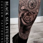 In progress⚒ Thanks @murtenn92 - Info/appointments: 📬 info@blackseastudio.nl ☎ +31(0)6 34 97 24 98 🏠 Voorstraat 18, Woerden, The Netherlands 💻 www.blackseastudio.nl - #blackseastudio #blacksea #zwartezee #woerden #woerdy #utrecht #thenetherlands #tattoo #tattoos #tattooedpeople #tattooed #rosetattoo #realistictattoo #mandalatattoo #tattoomachine #blackandgreytattoo #ink #inked #tattoosofinstagram #tattoooftheday #tattooartist #tattooarts #solnova #intenzetattooink #criticaltattoo #criticaltattoosupply #cheyennesolnova #tattooland #tattoobon