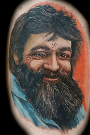 First pass on my moms Charles Manson portrait... yeah thats right... my moms tattoo lmao... shes a G!!! 
