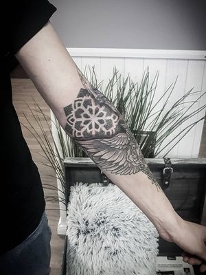 started a sleeve with this negative dotwork mandala 