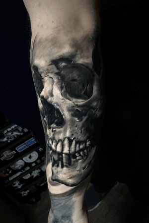 Skull on forearm 🤘🏻 #skull #blackandgrey #realism #sleeve 