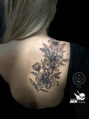 #цветы #flowerstattoo #flowers #tattooartist #tattooart 