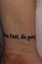 Live fast, die young