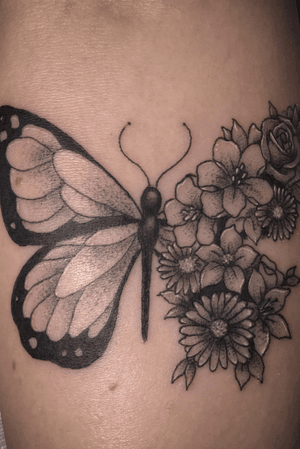 Butterfly on an arm 🤙.....#butterflytattoo #butterfly # tattoo #tattoos #blackandgrey #blackandgreytattoo #dotwork #fineline #finelinetattoo #dotworktattoo #armtattoo #floral #floraltattoo #smalltattoo #flowertattoo #tattoodesign