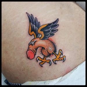 Prick tattoo #traditional #traditionaltattoo #classictattoos #oldschool #colortattoo #romatattoo #Tattoodo #tattooartist #oldschool #tattooroma #bright #bold #oldschooltattoo #bird #birdtattoo #funnytattoos 