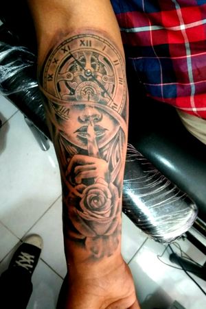 Dama del tiempo Dagon.tattoos Contacto al +59175910300 Cbba-Bolivia 