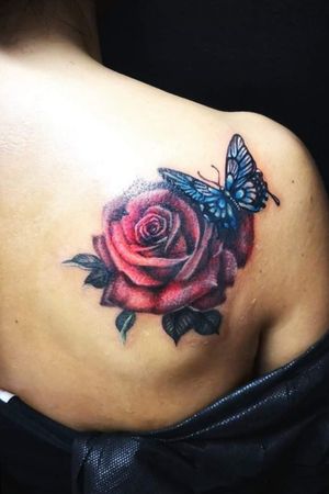 #tatoo #Rosa #farfalla