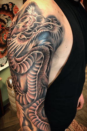 Twisted Japanese dragon/snake by Kev