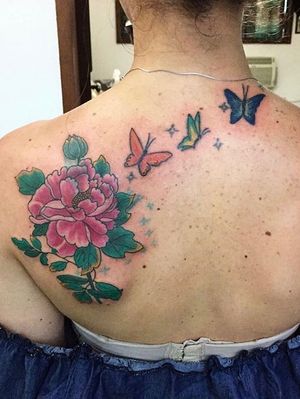 Borboleta com Ornamentos - Tattoo