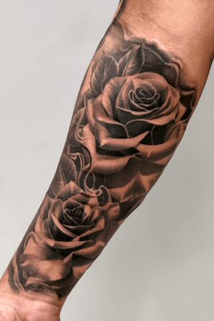 #rose #tattoo #ink #realism #markoartist #tattoooftheday 