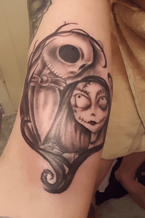 Jack and sally from the nightmare before christmas 
