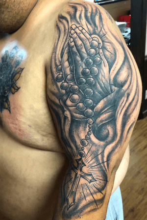 Coverup of another pair praying hands
