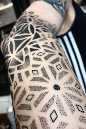 Another healed close up 👀 Dotwork blackwork geometric mandala pattern