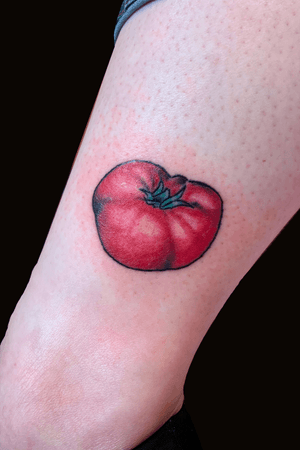 Tomato on ankle