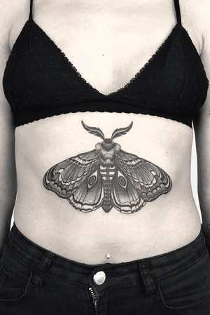 #fineline #moth #berlin #underboob #singleneedle #fineline #blackandgrey #germany #slimneedle