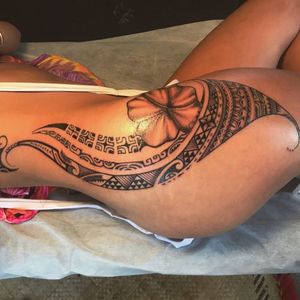 Beautiful ladies mixed Fijian/Polynesian thigh hip and rib side tattoo