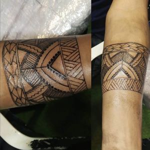 Freehand Armband Tattoo