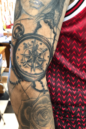 Compass filler in a sleeve 