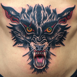 Tatuaje de lobo por Chuck Paprocki #ChuckPaprocki #wolf #traditional #bust #color