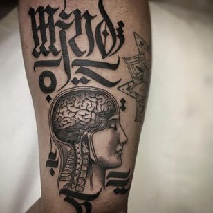 Tatuaje de Delia Vico #DeliaVico #LeMondialDuTatouage ##LeMondialDuTatouage2019 #Paris #France #tattooconvention