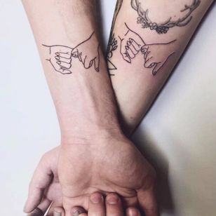 tatuador desconocido #tatuajes de parejas #San Valentin #amor #parejas #corazones