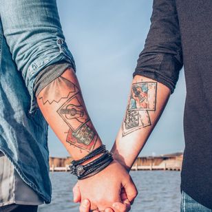 Tatuador desconocido: tatuajes de pareja a juego en Ivy Rachel y su marido