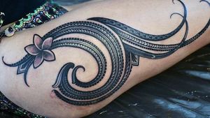 Ladies side thigh and leg mixed tribal Polynesian 
