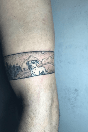 @_je_to_on_ 🔥🔥🔥 #handpoke #tattooart #tattoo #tattooartist #ink #stickandpoke #tetovani #handpoked #minimalist #ignorantstyle #dog #panorama