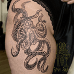 Etching and dotwork... belive it. #dotwork #etching #octopus #Black 