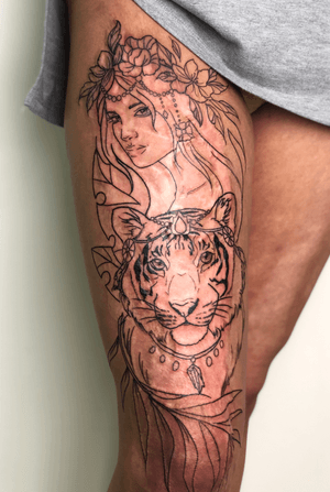 Covering huge scars / #neotraditional #neotraditionaltattoos 